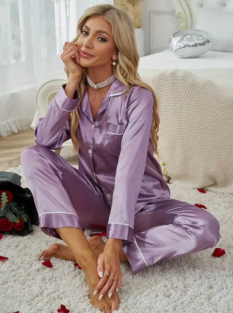 Pigiama elegante raso
